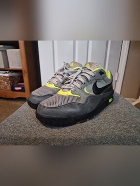 Men's Nike ACG Air Wildwood LE "Medium Grey/Black-Cool Grey" (377757-002) Sz. 10
